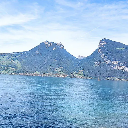 Lakeview By The Station C *