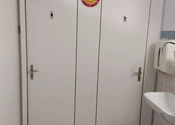 Lakeview By The Station C